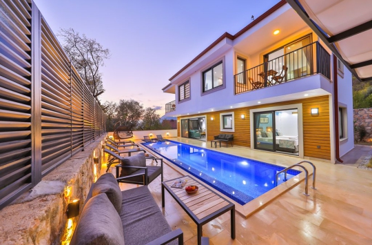 Muhafazakar Villalar - Antalya Kaş Ve Kalkan da Havuzu Korunaklı Kiralık Villalar. Gözlerden Uzak - Size Özel 